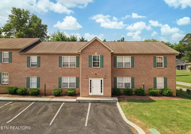 Condo for sale at 1643 Maple View Way, Knoxville, TN 37918 | MLS# 1357774