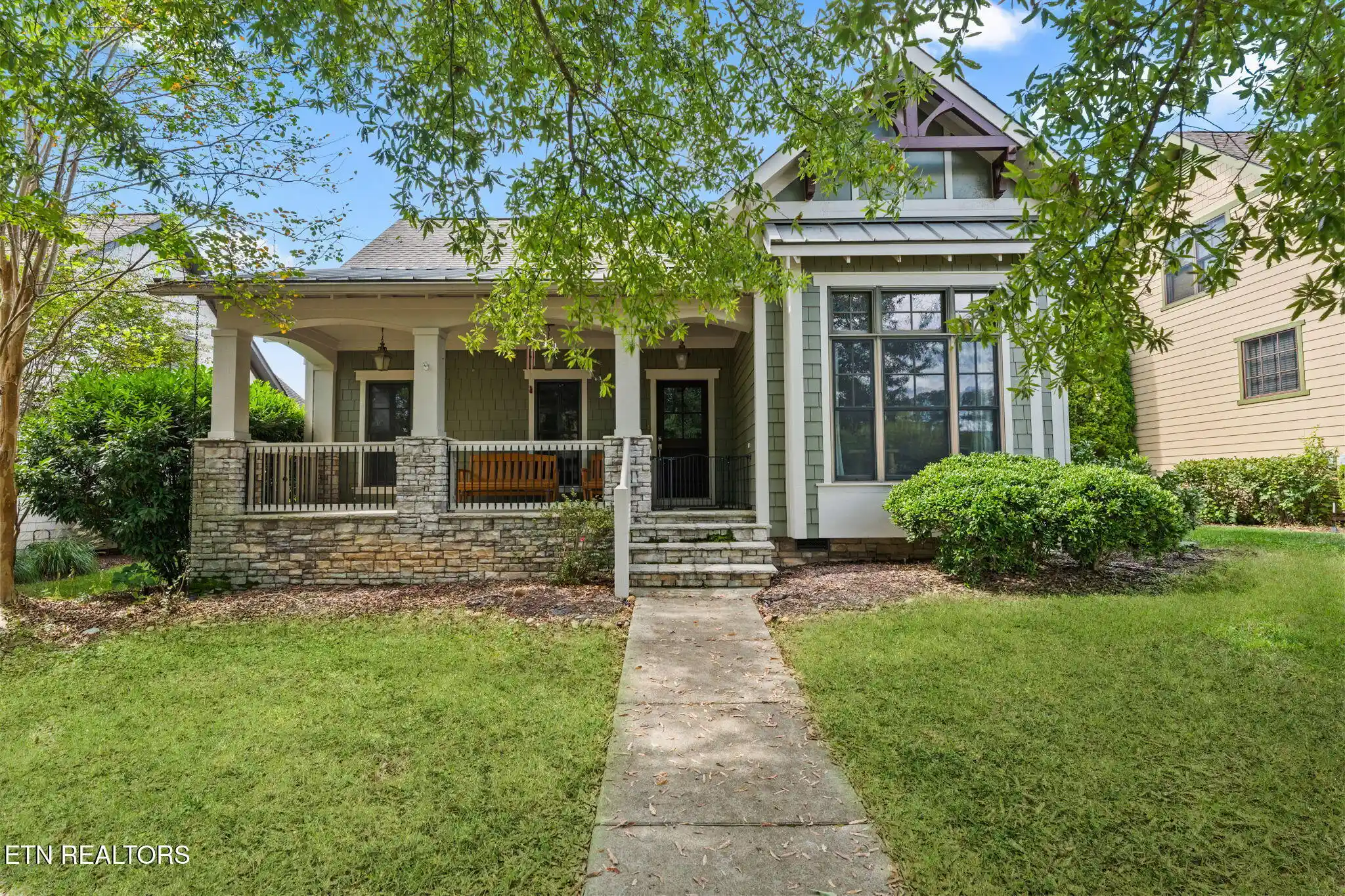 Photo 1 of Single family home for sale at 642 Bobcat Run Dr, Loudon, TN 37774 | MLS# 1358068 | Listing updated on 2026-10-07