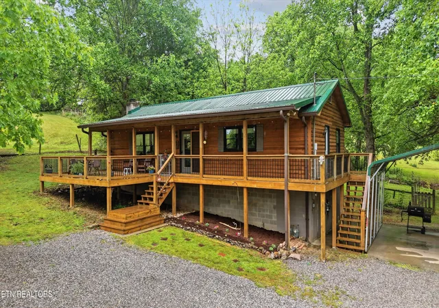 Photo 1 of Sale Pending at 11862 Roberson Springs Rd, Loudon, TN 37774 | MLS# 1358009 | Listing updated on 2026-10-16