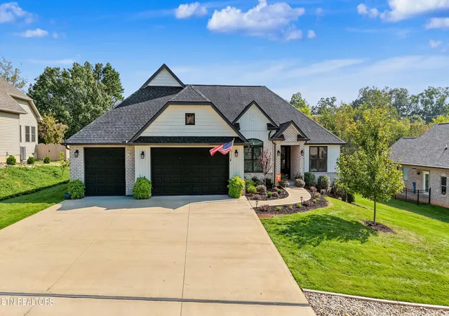 Photo 1 of Sale Pending at 108 Tommotley Dr, Loudon, TN 37774 | MLS# 1358754 | Listing updated on 2026-10-20