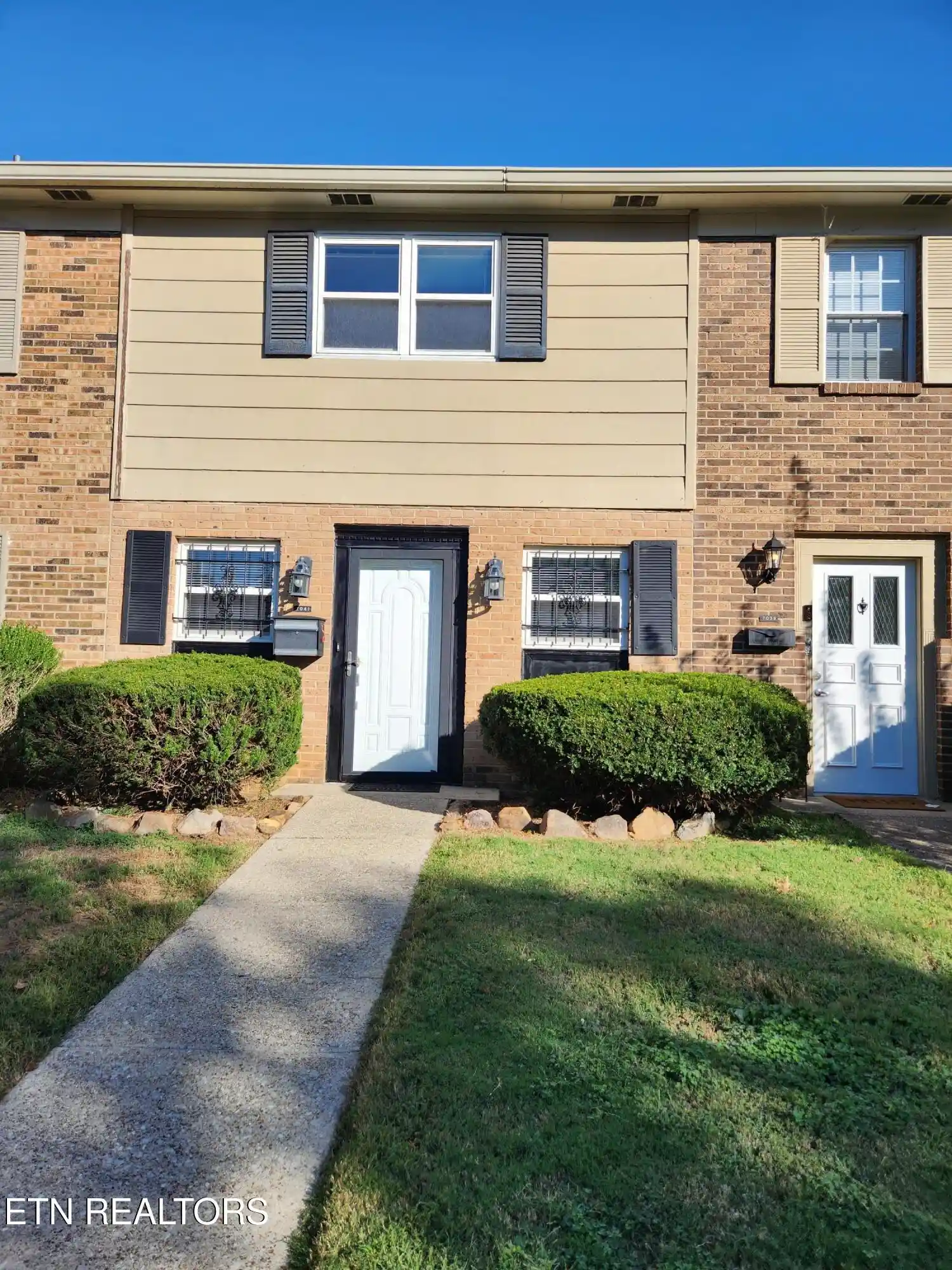 Listing Photo 1 - Condo for sale in 7041 Traditional Dr located at 7041 Traditional Dr, Knoxville, TN 37909 - Unit 7041 Traditional Dr