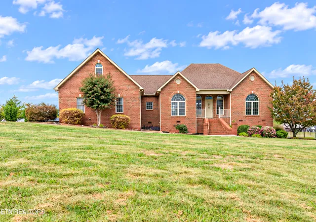 Single family home for sale at 616 Kinsey Davis Dr, Walland, TN 37886 | MLS# 1358241