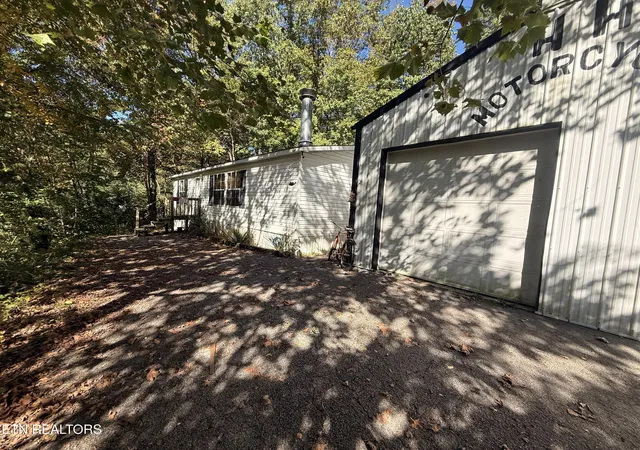 Photo 1 of Single family home for sale at 1830 Artesian Well Holw Rd, Big Stone Gap, VA 24219 | MLS# 1358240 | Listing updated on 2026-10-28
