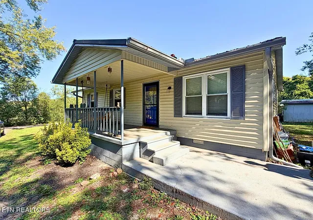 Photo 1 of Single family home for sale at 3957 Payne Holw Rd, Walland, TN 37886 | MLS# 1358406 | Listing updated on 2026-10-09