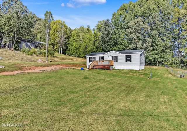 Photo 1 of Sale Pending at 1528 Hiwassee Rd, Sweetwater, TN 37874 | MLS# 1358468 | Listing updated on 2026-10-15