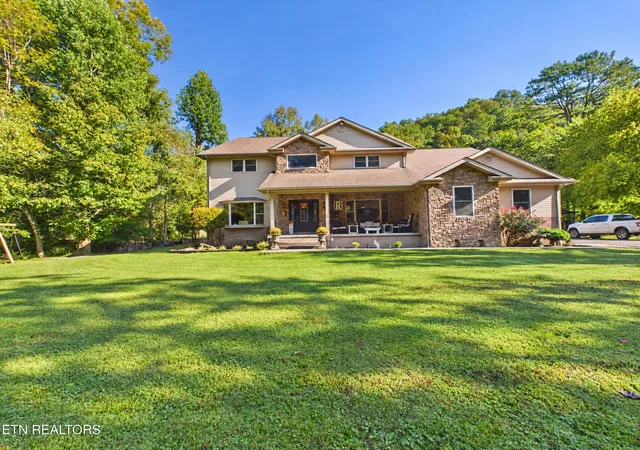 Photo 1 of Single family home for sale at 2247 State Hwy 188, Middlesboro, KY 40965 | MLS# 1358708 | Listing updated on 2026-10-15