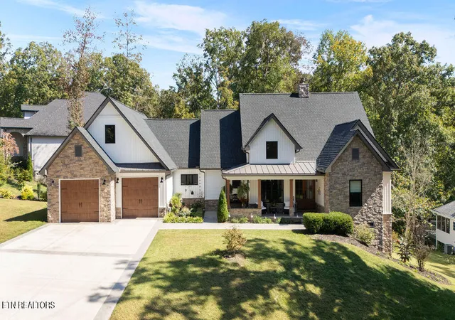 Photo 1 of Single family home for sale at 208 Amohi Tr, Loudon, TN 37774 | MLS# 1358862 | Listing updated on 2026-10-16