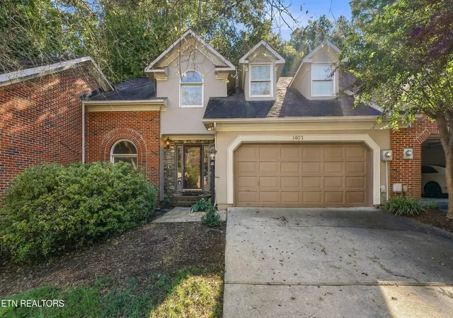 Single family home for sale at 1407 Kenton Way, Knoxville, TN 37922 | MLS# 1358782