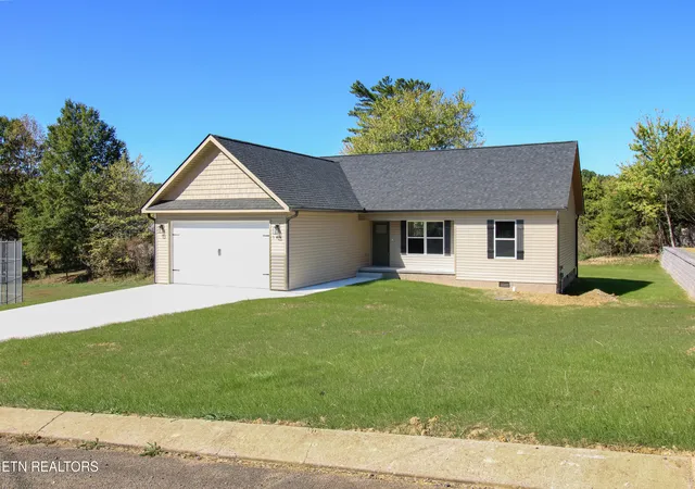 Single family home for sale at 149 Park Ave, Madisonville, TN 37354 | MLS# 1358880