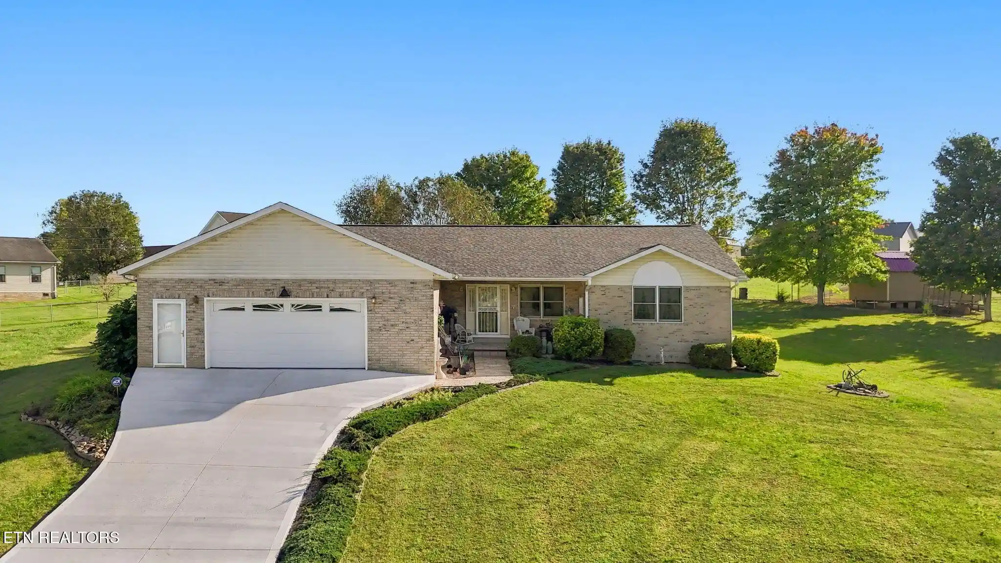 Photo 1 of Single family home for sale at 1435 Sparks Ln, Sevierville, TN 37876 | MLS# 1359024 | Listing updated on 2026-10-28