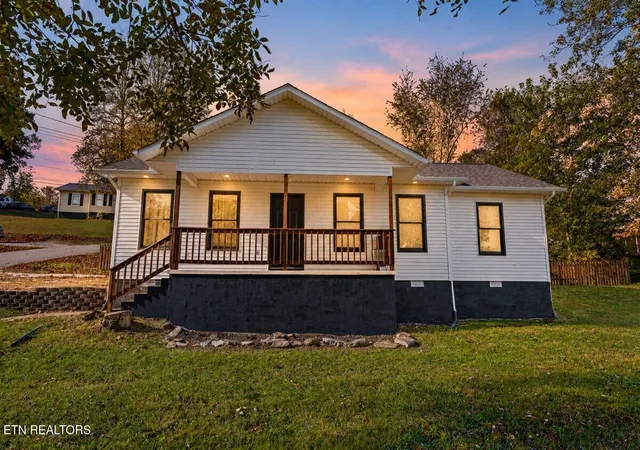 Single family home for sale at 146 Sandy Hl Rd, La Follette, TN 37766 | MLS# 1359478