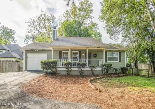 Single family home for sale at 6812 Westland Dr, Knoxville, TN 37919 | MLS# 1359080