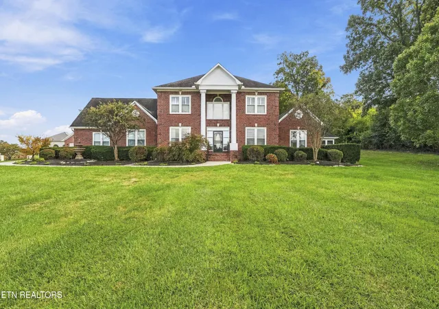 Photo 1 of Sale Pending at 2425 Mccleary Rd, Sevierville, TN 37876 | MLS# 1358780 | Listing updated on 2026-10-31