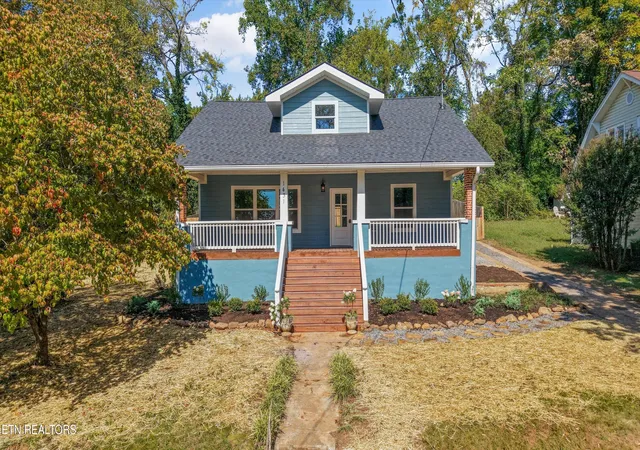 Photo 1 of Sale Pending at 1431 Branson Ave, Knoxville, TN 37917 | MLS# 1358873 | Listing updated on 2026-10-29
