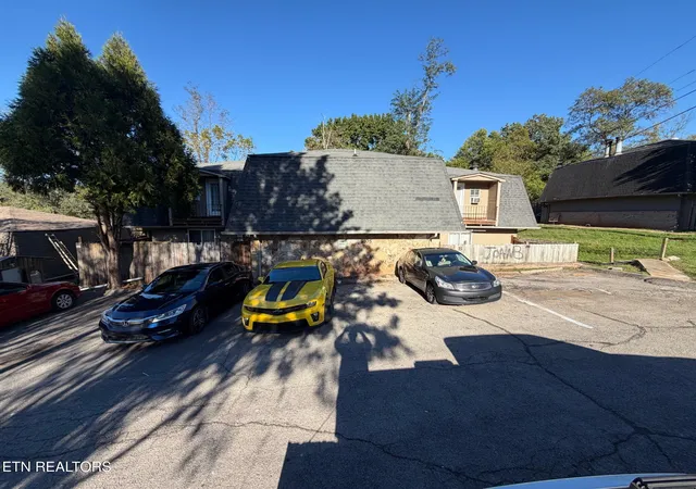 Multi family home for sale at 9105 Woodpark Ln, Knoxville, TN 37923 | MLS# 1359485