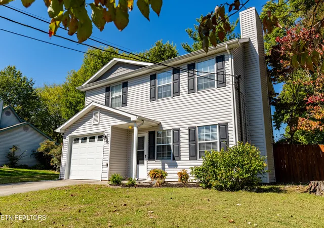 Single family home for sale at 5931 Slater Ml Ln, Knoxville, TN 37921 | MLS# 1358975