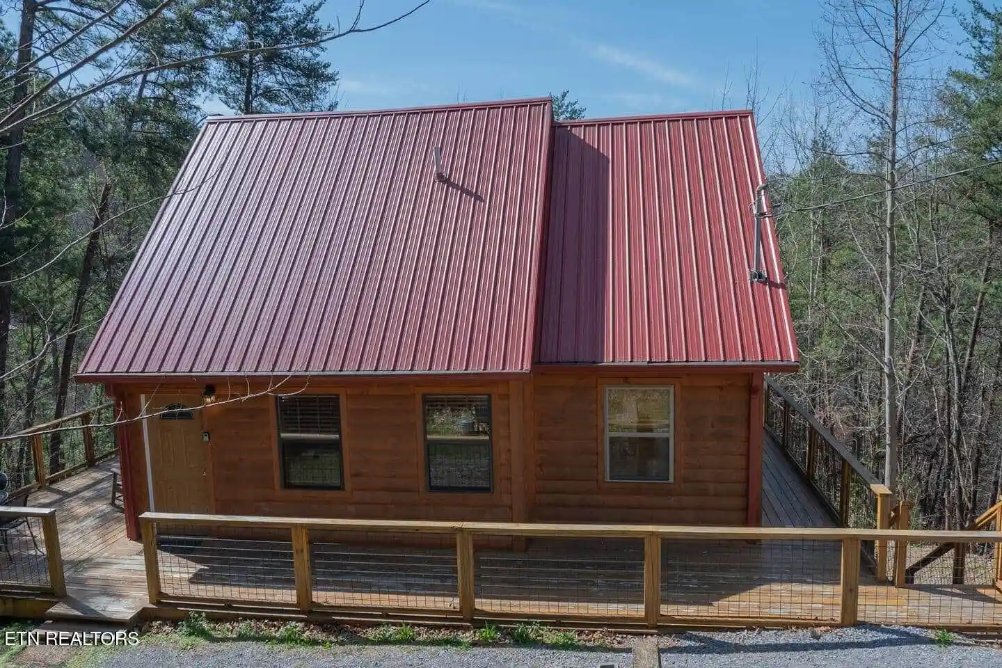 Photo 1 of Single family home for sale at 3046 Engle Town Rd, Pigeon Forge, TN 37862 | MLS# 1359797 | Listing updated on 2026-10-29