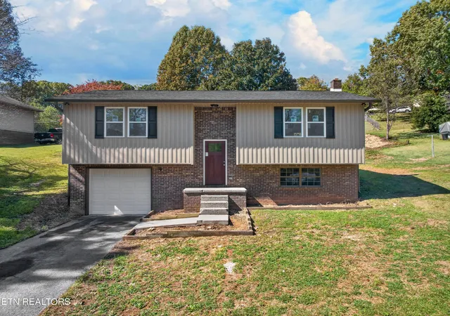 Photo 1 of Single family home for sale at 134 Allen Dr, Tazewell, TN 37879 | MLS# 1359072 | Listing updated on 2026-10-16