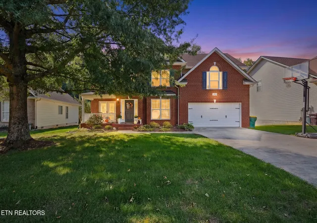 Photo 1 of Sale Pending at 2019 Fall Hvn Ln, Knoxville, TN 37932 | MLS# 1359261 | Listing updated on 2026-10-28