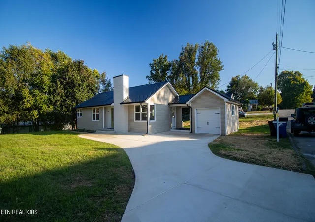 Photo 1 of Single family home for sale at 815 W Mountcastle St, Jefferson City, TN 37760 | MLS# 1359121 | Listing updated on 2026-10-30
