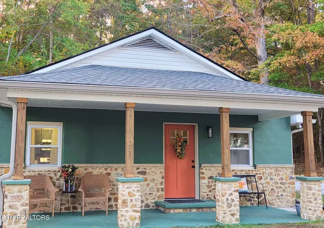 Single family home for sale at 248 Walnut Grv Rd, Kingston, TN 37763 | MLS# 1360256