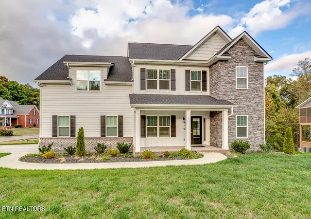 Single family home for sale at 3010 Port Royal Ln, Knoxville, TN 37938 | MLS# 1359253