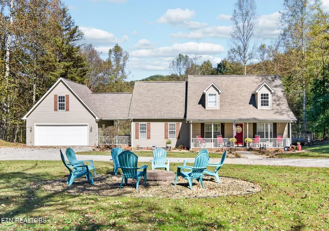 Single family home for sale at 837 Sunk Cane Rd, Crawford, TN 38554 | MLS# 1360100