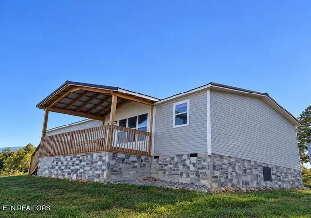 Single family home for sale at 8274 Cedar Crk Rd, Greeneville, TN 37743 | MLS# 1359422