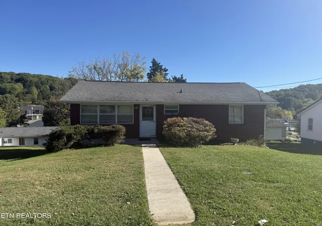 Single family home for sale at 1508 Willow St, Morristown, TN 37814 | MLS# 1359672