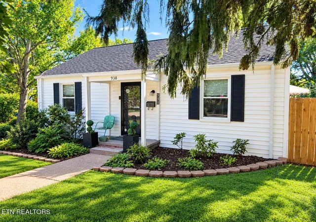 Photo 1 of Sale Pending at 938 Banks Ave, Knoxville, TN 37917 | MLS# 1359712 | Listing updated on 2026-10-29