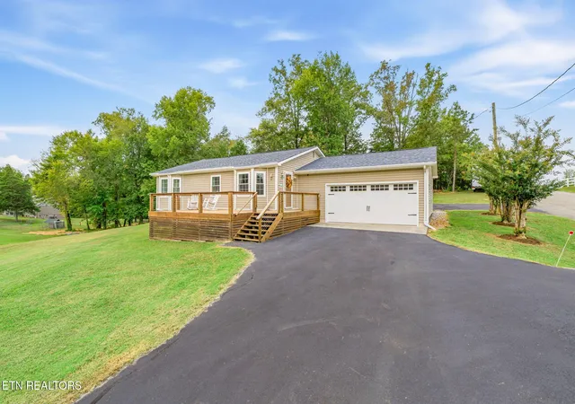 Photo 2 of Single family home for sale at 103 Browder Dr, Kingston, TN 37763 | MLS# 1359758 | Listing updated on 2026-10-29