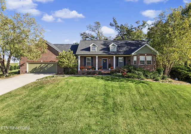 Single family home for sale at 1420 Foxfire Cir, Seymour, TN 37865 | MLS# 1359761