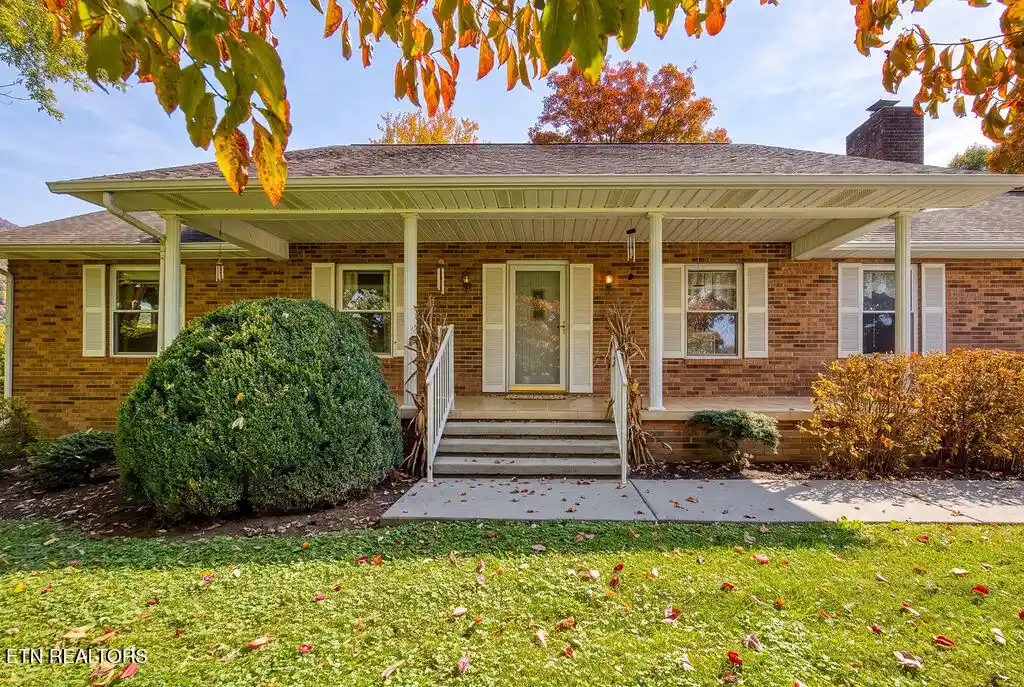 Single family home for sale at 2320 Country Crk Ln, Sevierville, TN 37862 | MLS# 1360609