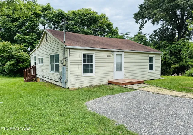 Single family home for sale at 3805 Romines Dr, Knoxville, TN 37914 | MLS# 1359820