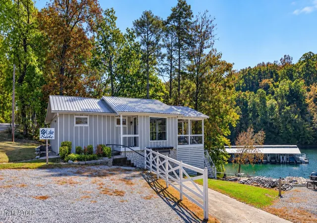Single family home for sale at 758 Indian River Boat Dock Rd, Jacksboro, TN 37757 | MLS# 1359825