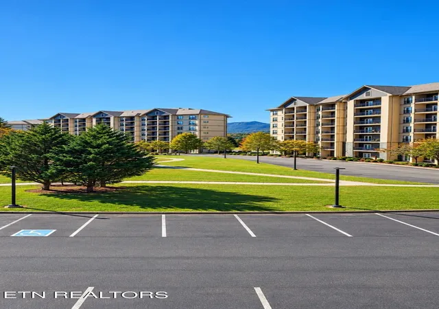 Condo for sale at 124 Plaza Dr #5406, Pigeon Forge, TN 37863 | MLS# 1359930