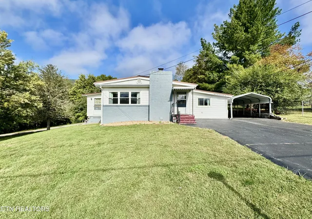 Single family home for sale at 220 Butter & Egg Rd, Jacksboro, TN 37757 | MLS# 1359836