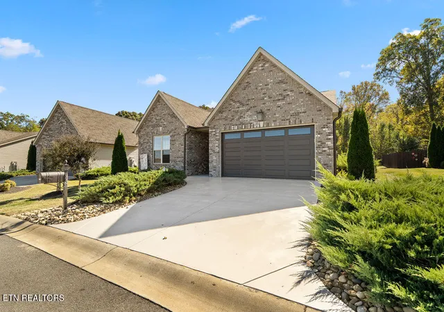 Photo 1 of Single family home for sale at 2250 Boulder Crst Ln, Sevierville, TN 37876 | MLS# 1359893 | Listing updated on 2026-10-23