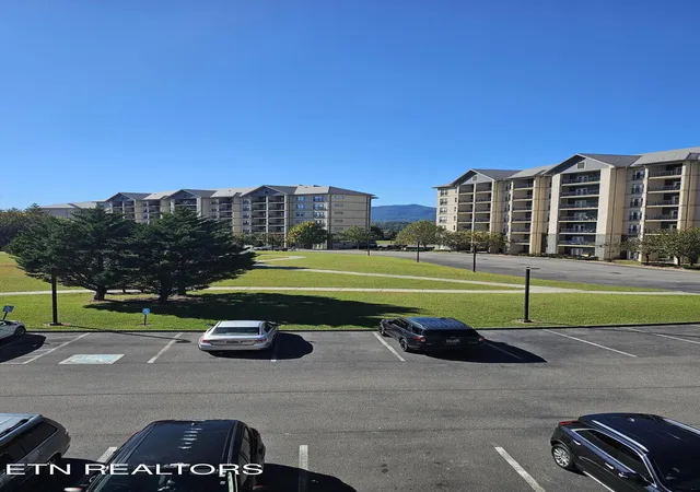 Condo for sale at 124 Plaza Dr #5301, Pigeon Forge, TN 37863 | MLS# 1359933