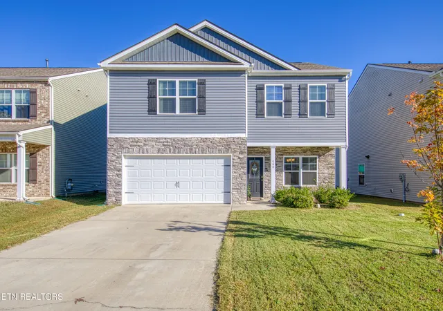 Photo 1 of Single family home for sale at 460 Cedar Park Dr, Loudon, TN 37774 | MLS# 1359922 | Listing updated on 2026-10-23