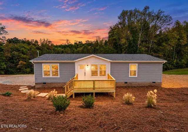 Single family home for sale at 352 Bland Rd, Clinton, TN 37716 | MLS# 1359946 | Listing updated on 2026-10-24