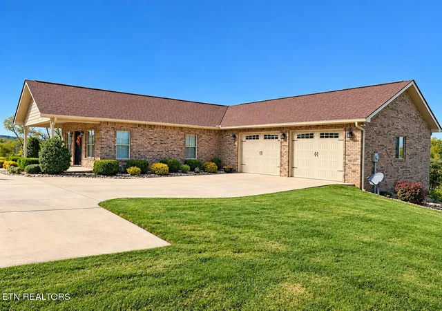 Single family home for sale at 214 Crooke Rd, Jefferson City, TN 37760 | MLS# 1359960
