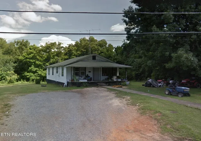 Photo 1 of Single family home for sale at 709 Wesley Ave, Greeneville, TN 37743 | MLS# 1360217 | Listing updated on 2026-10-29