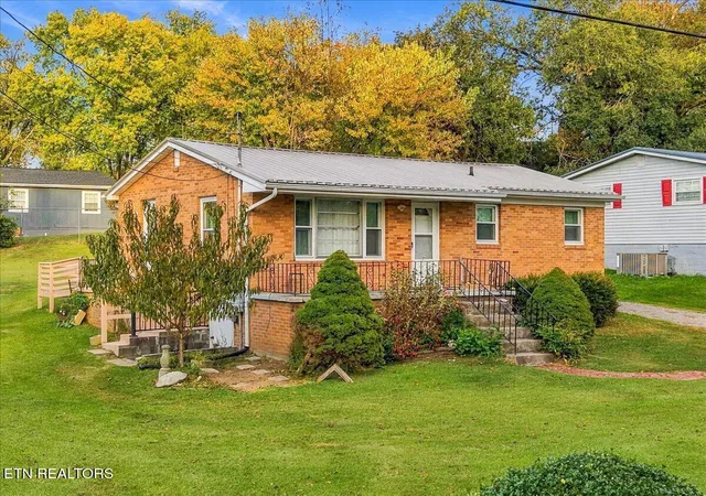 Photo 1 of Sale Pending at 2030 Wilson Ave, Morristown, TN 37814 | MLS# 1360188 | Listing updated on 2026-10-28