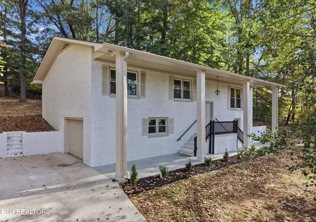 Single family home for sale at 1616 Edgefield Ct, Cookeville, TN 38506 | MLS# 1360220