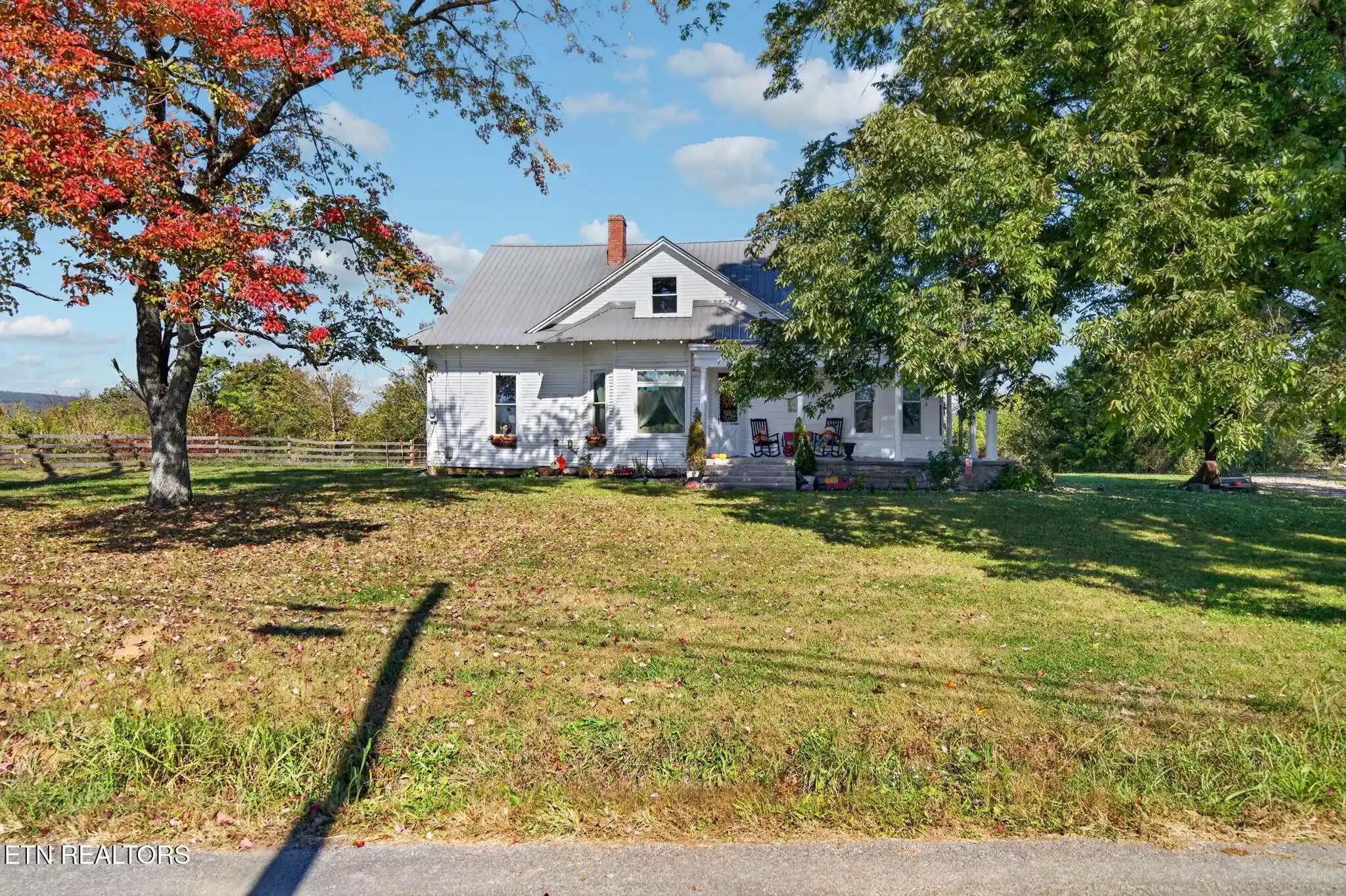 Single family home for sale at 204 Nine Mile Cross Rd E, Pikeville, TN 37367 | MLS# 1360631