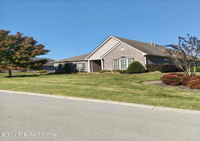 Single family home for sale at 306 Granada Dr, Lenoir City, TN 37772 | MLS# 1360520