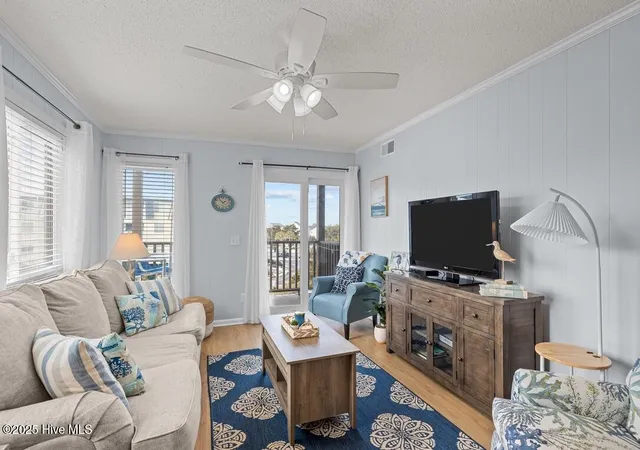 Listing Photo 4 - Condo for sale in building located at 2008 E Fort Macon Rd, Atlantic Beach, NC 28512 - Unit #I12