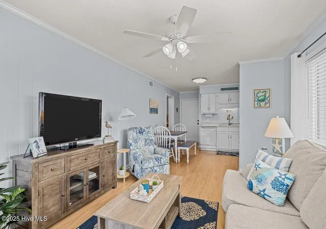 Listing Photo 5 - Condo for sale in building located at 2008 E Fort Macon Rd, Atlantic Beach, NC 28512 - Unit #I12