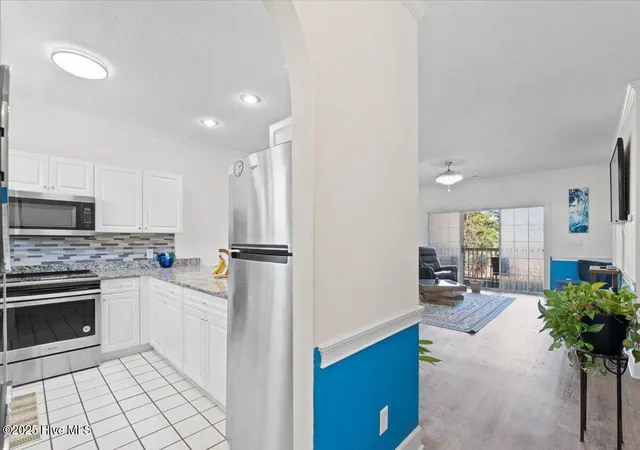 Listing Photo 3 - Condo for sale in building located at 4787 Wild Iris Dr, Myrtle Beach, SC 29577 - Unit #203